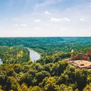 Bischofsburg von Turaida - ingusk - ingusk /Adobe.com - Erlebnisrundreisen.de