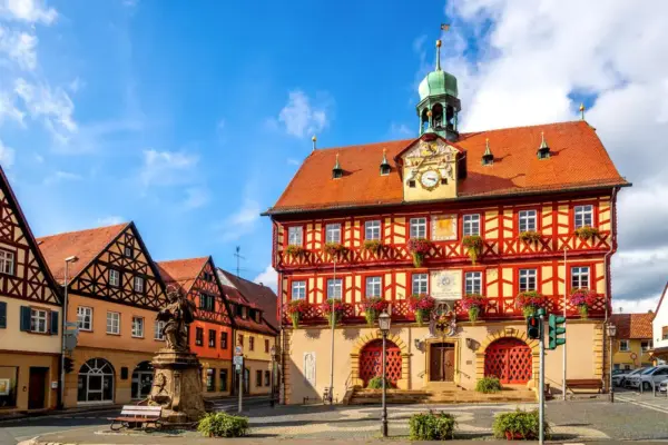 Rathaus Bad Staffelstein - Sina Ettmer - © Sina Ettmer / Adobe.com - Erlebnisrundreisen.de