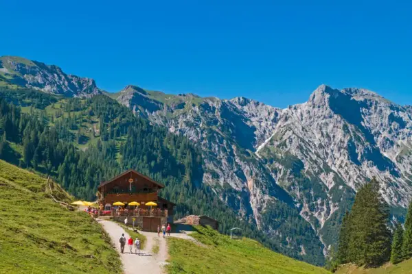 Bärenbadalm - Hans und Christa Ede - © Hans und Christa Ede / adobe.com - Erlebnisrundreisen.de