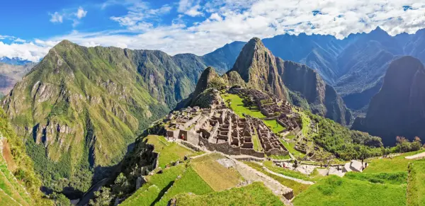 Panoramablick auf Machu Picchu - saiko3p - © saiko3p / Adobe.com - Erlebnisrundreisen.de