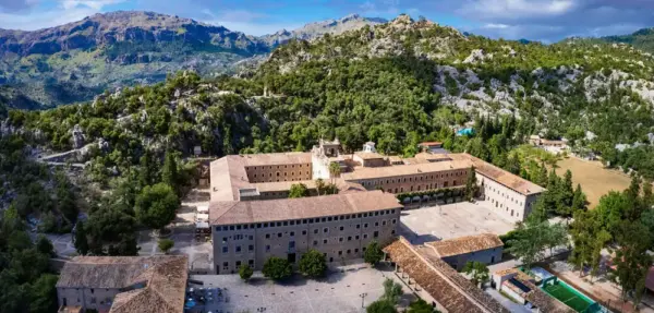 Kloster Lluc - Freesurf - © Freesurf / adobe.com - Erlebnisrundreisen.de