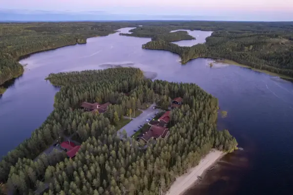 Finnische Seenlandschaft - Metsäkartano Nature Resort - Erlebnisrundreisen.de