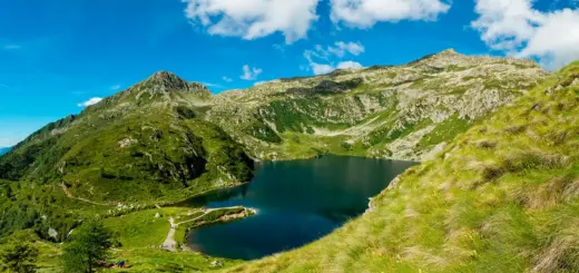 Lago Ritorto - anzebizjan - anzebizjan / Adobe.com - Erlebnisrundreisen.de