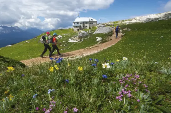 Auf dem Weg zum Schlernhaus - Darek Wylezol - Erlebnisrundreisen.de