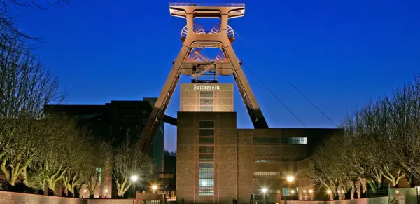 Zeche Zollverein am Abend - Peter Wieler - EMG - Essen Marketing GmbH - Erlebnisrundreisen.de