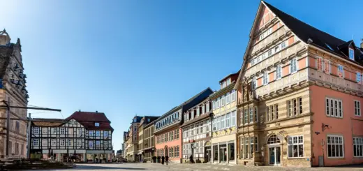 Marktplatz von Hameln - Isnurnfoto - © Isnurnfoto. / Adobe.com - Erlebnisrundreisen.de