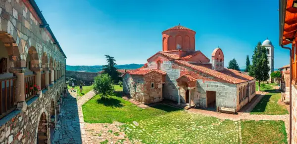 Monastere Sainte-Marie in Apolonia - Karl Allen Lugmayer - Karl Allen Lugmayer /Adobe.com - Erlebnisrundreisen.de