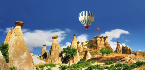 Felsformationen (Tuffstein) im Göreme-Tal - dDf - © Werbeagentur "Kultur und Tourismus Ministerium Türkei" - Erlebnisrundreisen.de