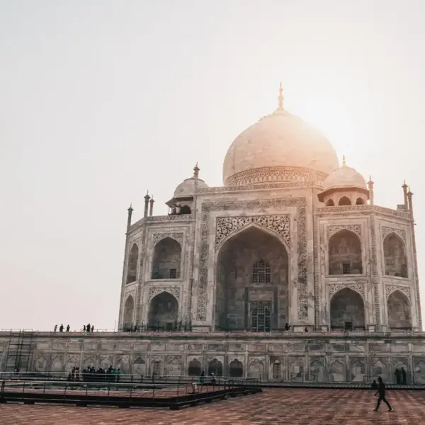 Taj Mahal in Agra - SmallWorldProduction - © SmallWorldProduction / Adobe.com - Erlebnisrundreisen.de