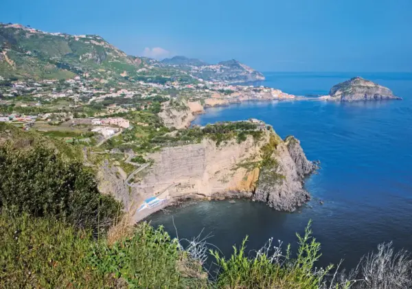 Ischia: Südküste mit Sorgeto-Bucht und Sant'Angelo - Gerd Thiel - Erlebnisrundreisen.de