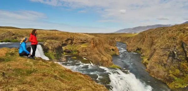 Wasserfall Reykjafoss am Fluss Svarta - Melanie Nöllen - Erlebnisrundreisen.de