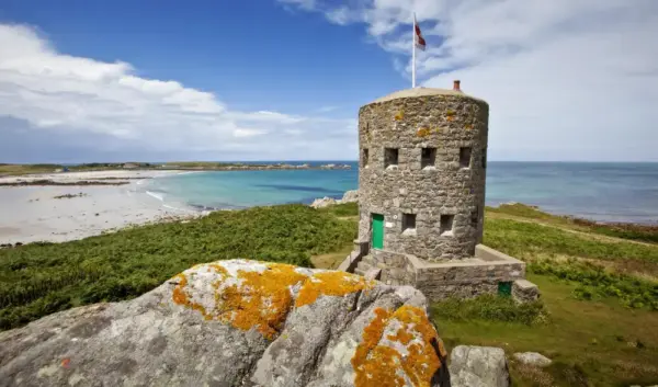 Turm von L'Ancresse auf Guernsey - VisitGuernsey - © VisitGuernsey - Erlebnisrundreisen.de