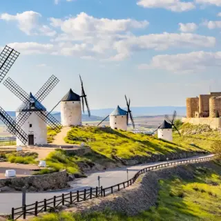 Molinos de Consuegra - JUANCARLOS - © JUANCARLOS / Adobe.com - Erlebnisrundreisen.de