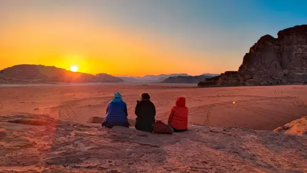 Sonnenuntergang im Wadi Rum - Dennis Gowitzke - Erlebnisrundreisen.de