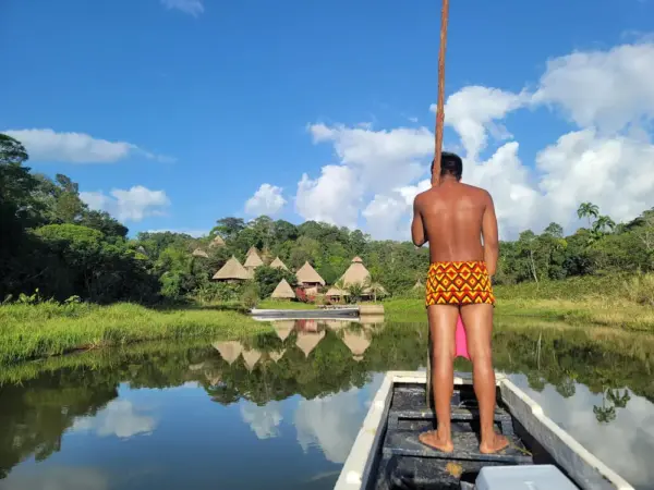 Einbaum der Embera - Christian Strassnig - Erlebnisrundreisen.de