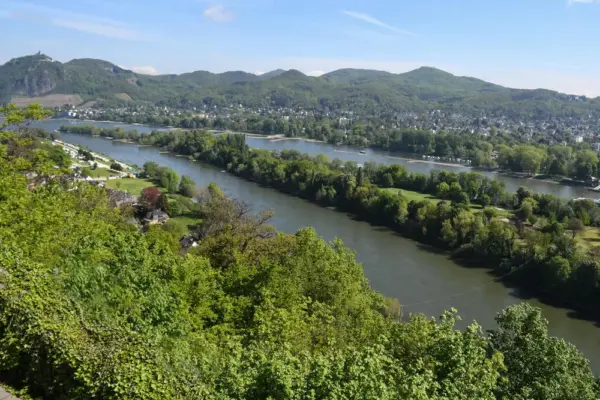 Blick vom Rolandsbogen auf das Siebengebirge - Gerd Thiel - Erlebnisrundreisen.de