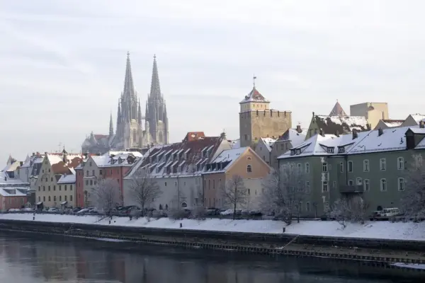 Blick auf Regensburg - altrofoto.de / Regensburg Tourismus GmbH - Erlebnisrundreisen.de