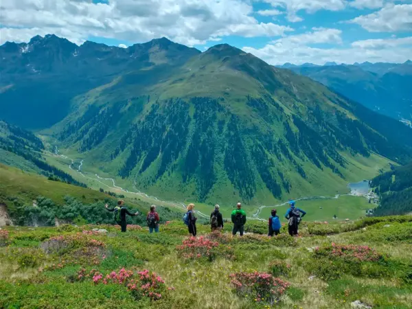 Ausblick auf den Versitspitz - Behzad Marvie - Erlebnisrundreisen.de
