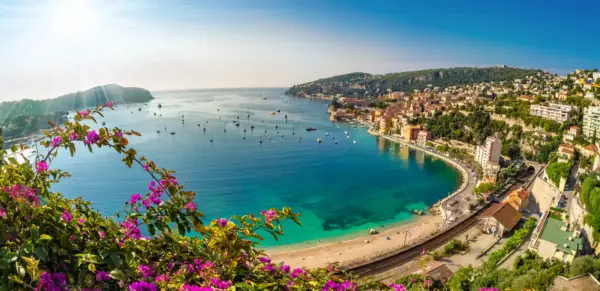 Villefranche sur Mer - cristianbalate - cristianbalate /Adobe.com - Erlebnisrundreisen.de