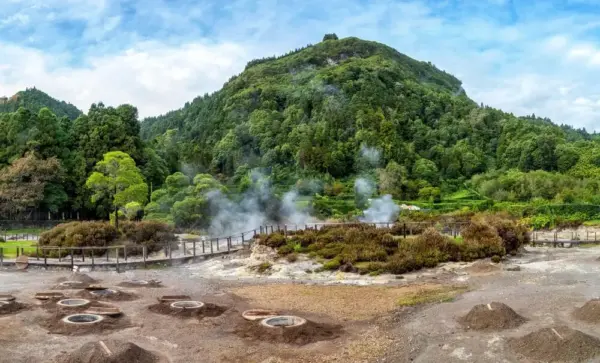 Caldeira das Furnas - hungry_herbivore - © hungry_herbivore / Adobe.com - Erlebnisrundreisen.de