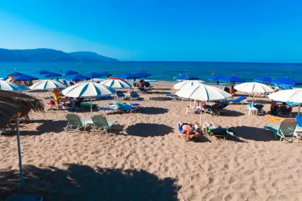 Strand beim Hotel Happy Days Beach