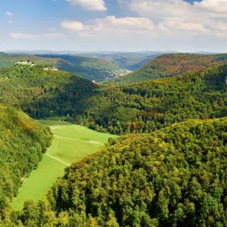Schwäbische Alb bei Bad Urach - Manuel Schönfeld - © Manuel Schönfeld / Adobe.com - Erlebnisrundreisen.de
