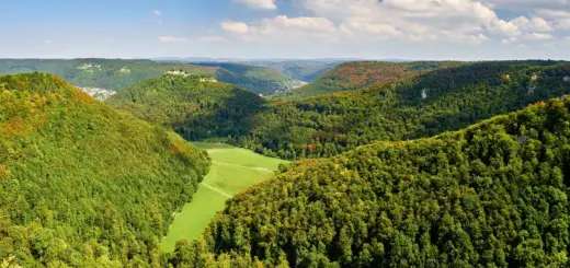 Schwäbische Alb bei Bad Urach - Manuel Schönfeld - © Manuel Schönfeld / Adobe.com - Erlebnisrundreisen.de