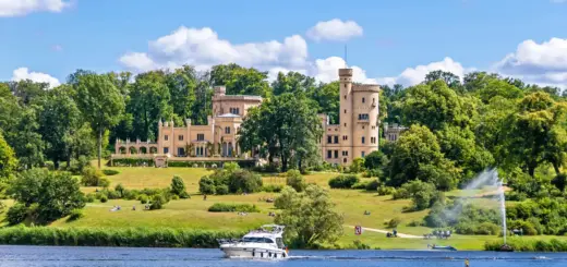 Schloss & Park Babelsberg - laranik - © laranik / Adobe.com - Erlebnisrundreisen.de