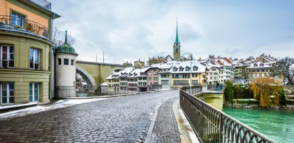 Nydeggbrücke und Altstadt von Bern - markus thoenen - markus thoenen /Adobe.com - Erlebnisrundreisen.de