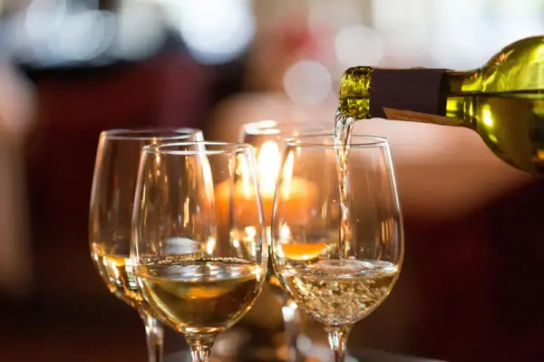 Weinprobe - Igor - © Igor / Adobe.com - Erlebnisrundreisen.de