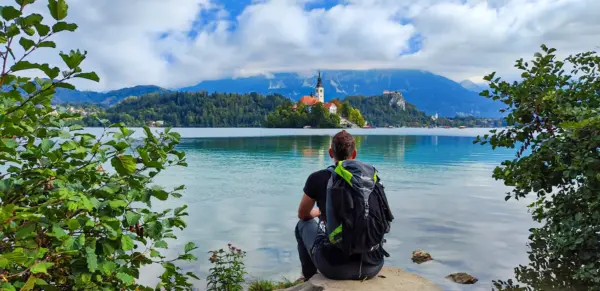 Blick auf den Bleder See - Melanie Rood - Erlebnisrundreisen.de
