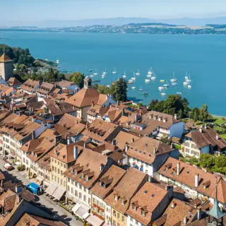 Ausblick auf Murten und den See - Corinne Staufer - © Schweiz Tourismus / Corinne Staufer - Erlebnisrundreisen.de