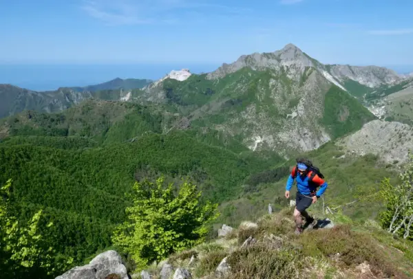 In den Apuanischen Alpen - Darek Wylezol - Erlebnisrundreisen.de