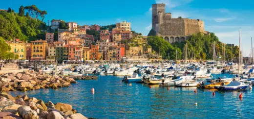 Blick auf den Hafen von Lerici - © Maresol / adobe.com - Erlebnisrundreisen.de