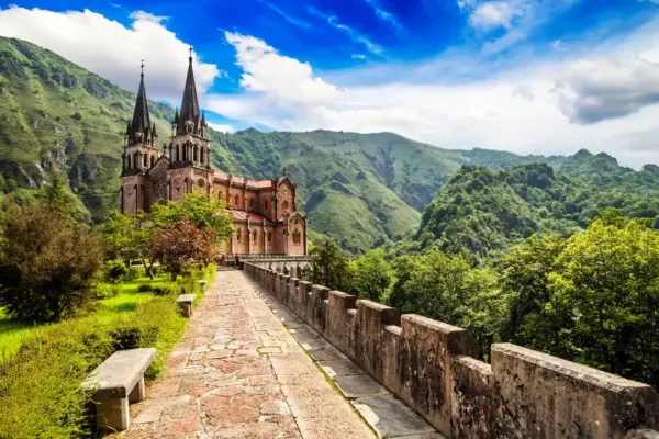 Basilika von Covadonga - mrks_v - © mrks_v / Adobe.com - Erlebnisrundreisen.de