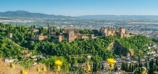 Blick auf Granada - e55evu - © e55evu / Adobe.com - Erlebnisrundreisen.de