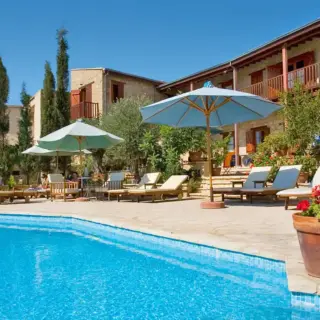 Eveleos Country House
