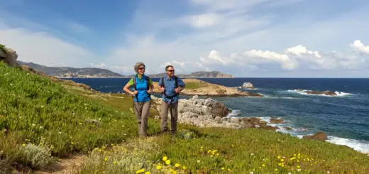 Küstenwanderung bei Calvi - lettas - lettas / Adobe.com - Erlebnisrundreisen.de