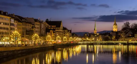 Zürich bei Nacht - Leonid Andronov - Leonid Andronov /Adobe.com - Erlebnisrundreisen.de
