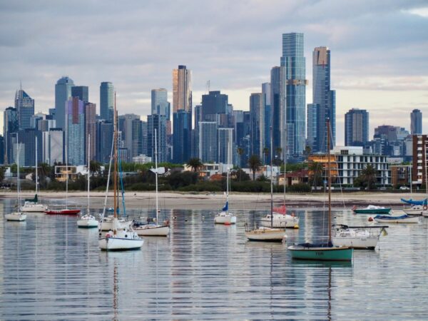 Skyline von Melbourne an der Port Phillip Bay, Australien