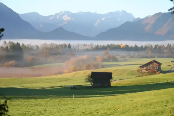 Mooslandschaft im Herbst - Touristinformation Murnau - © Touristinformation Murnau - Erlebnisrundreisen.de