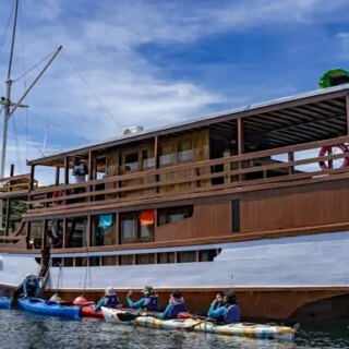 Günstige Indonesien Gruppenreisen für 18 - 39 jaehrige 2026/2027 | Erlebnisrundreisen.de
