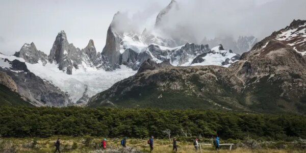 Adventure-Trip-Patagonia-Turquoise-Lakes-Torres-del-Paine