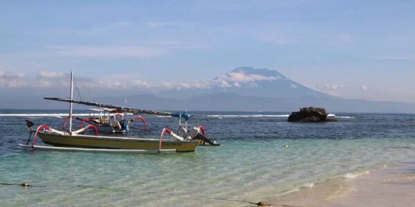 Adventure-Trip-Sumatra-to-Nusa-Lembongan-Wild-Islands-Zen-Beaches