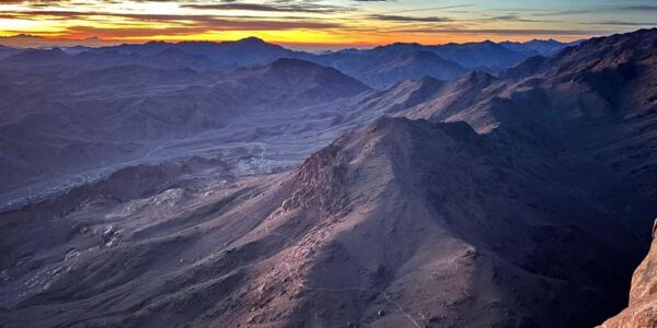 Adventure-Trip-Von-Jordanien-nach-Aegypten-Sinai-Halbinsel-Schillerndes-Rotes-Meer