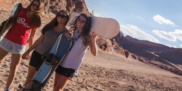 Adventure-Trip-Von-Lima-nach-La-Paz-Sandboarden-Sonnenuntergaenge