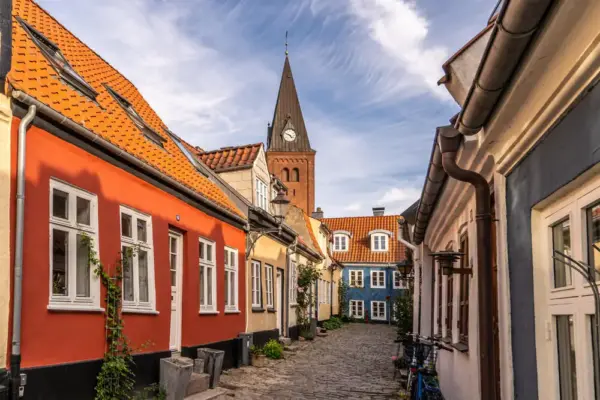Unterwegs in der Altstadt von Aalborg - Rhombur - © Rhombur / Adobe.com - Erlebnisrundreisen.de