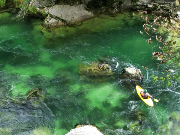 SI-Wildwasser-Kajak-Soca-Slowenien-oder-Salza-Oesterreich-12