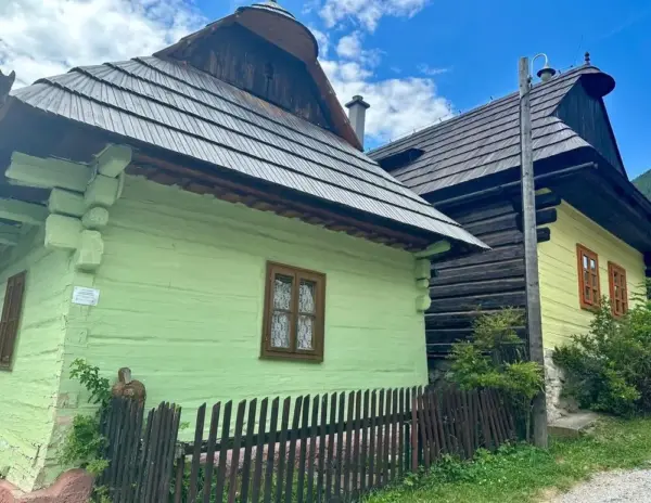 UNESCO-Bauerndorf Vlkolínec - Darek Wylezol - Erlebnisrundreisen.de
