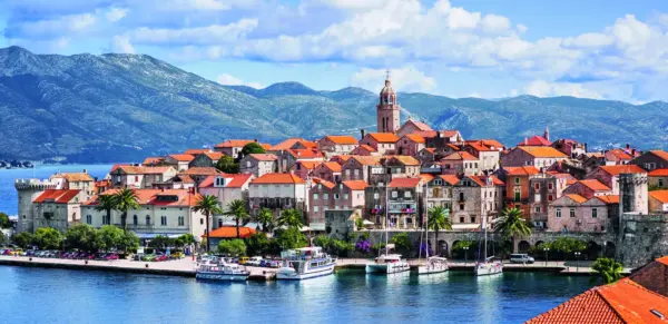 Blick auf Korcula - kite_rin - © kite_rin/ Adobe.com - Erlebnisrundreisen.de